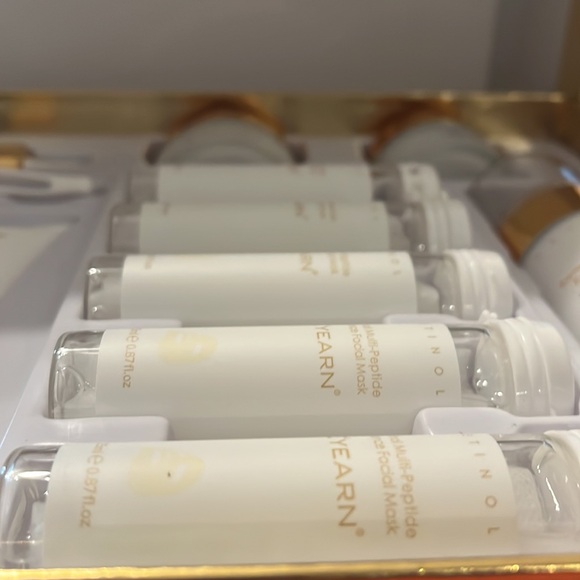 Retinol multi-PePtide essence care gift box - Picture 6 of 7